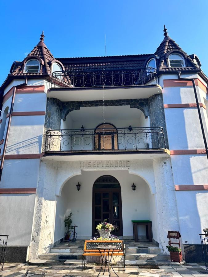 Villa White Castle - Bran à Bran  Extérieur photo