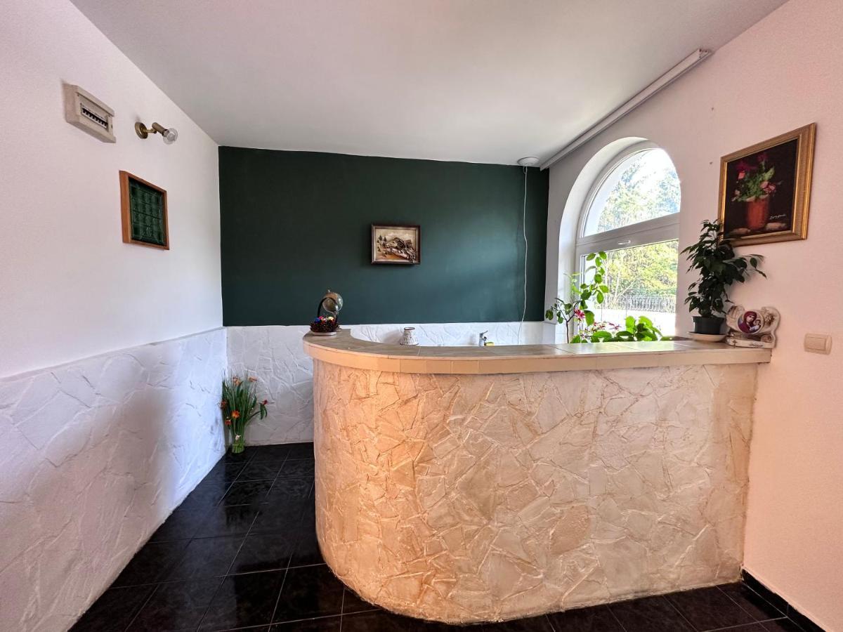 Villa White Castle - Bran à Bran  Extérieur photo