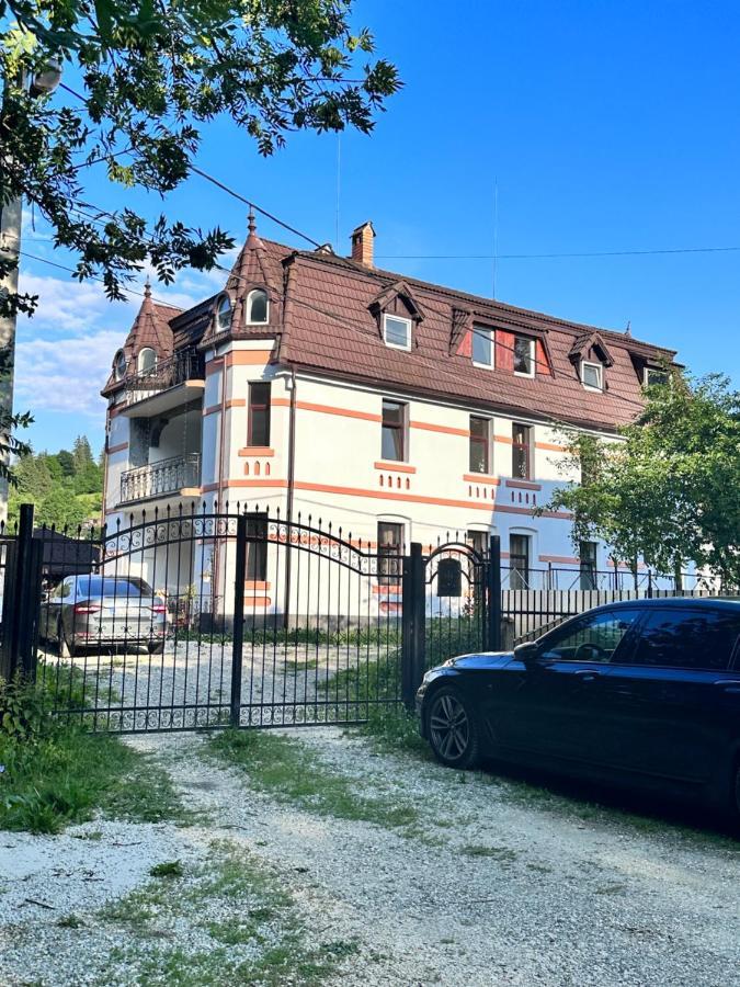 Villa White Castle - Bran à Bran  Extérieur photo
